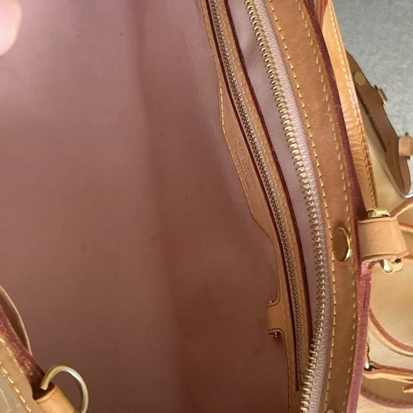 🚫SOLD🚫💎Louis Vuitton Monogram Vernis Rose Florentine Blair 2 Way Bag 💎 - Picture 8 of 16